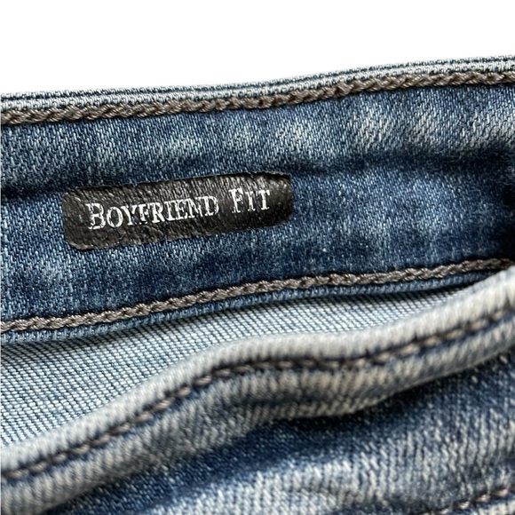 Judy Blue Destroyed Bleach Splatter Boyfriend (82169) Size 11/30 - Picture 10 of 16